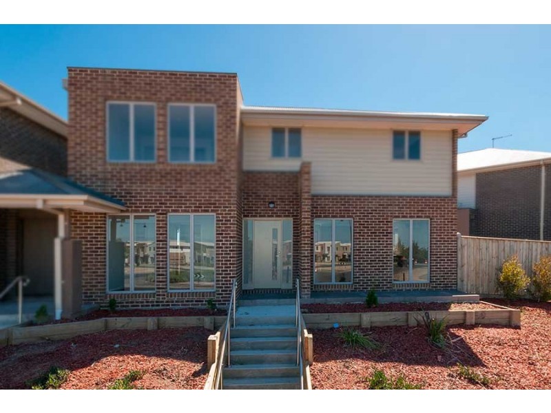 36 Windrock Avenue, Craigieburn VIC 3064