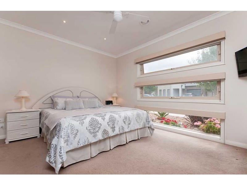 24 Powell Street, Craigieburn VIC 3064