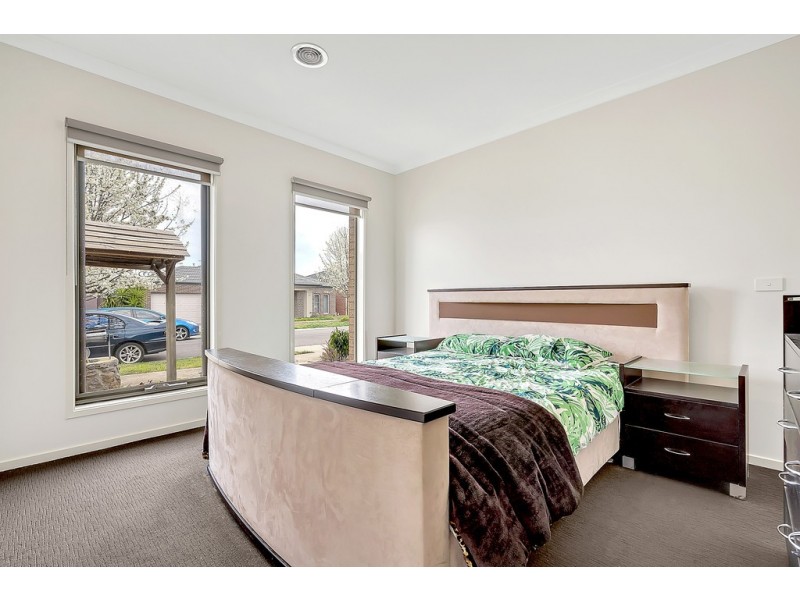 34 Taylan Street, Craigieburn VIC 3064