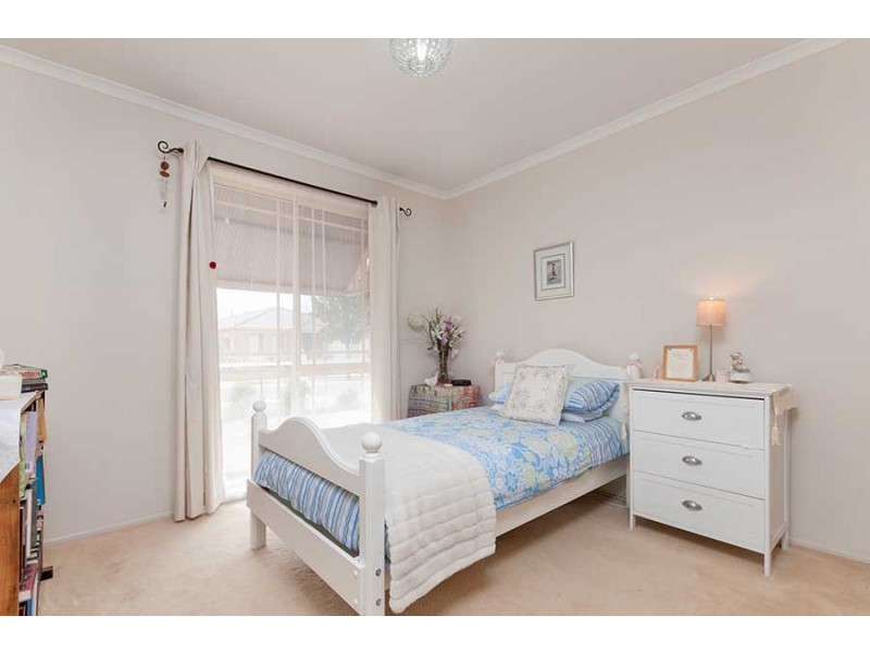 7 Limerick Court, Roxburgh Park VIC 3064