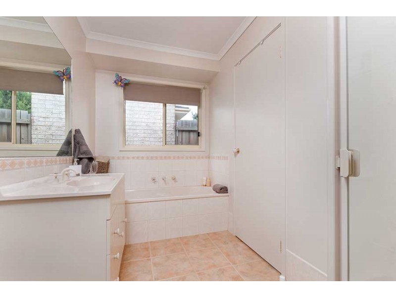 7 Limerick Court, Roxburgh Park VIC 3064