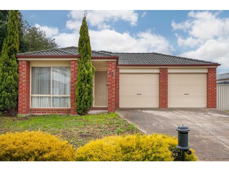 42 Emerald Circuit, Craigieburn VIC 3064