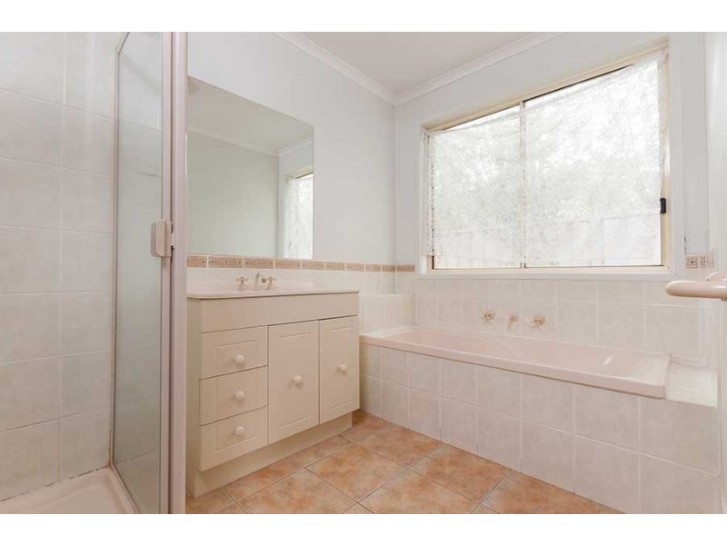 42 Emerald Circuit, Craigieburn VIC 3064