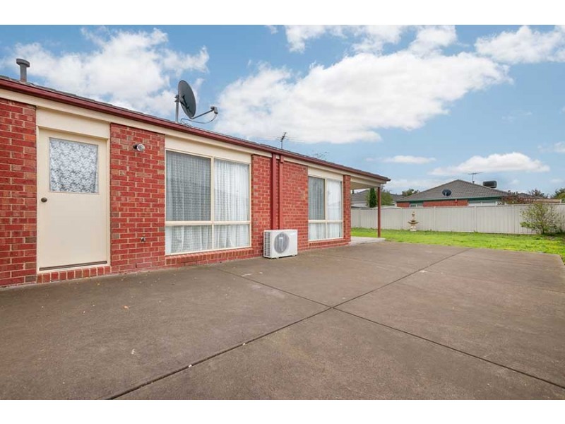 42 Emerald Circuit, Craigieburn VIC 3064