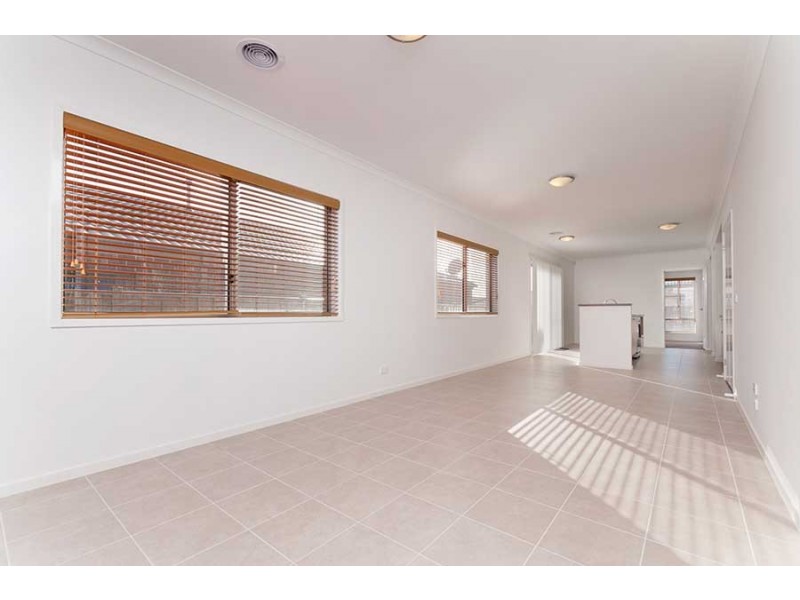 9 Euphoria Street, Craigieburn VIC 3064