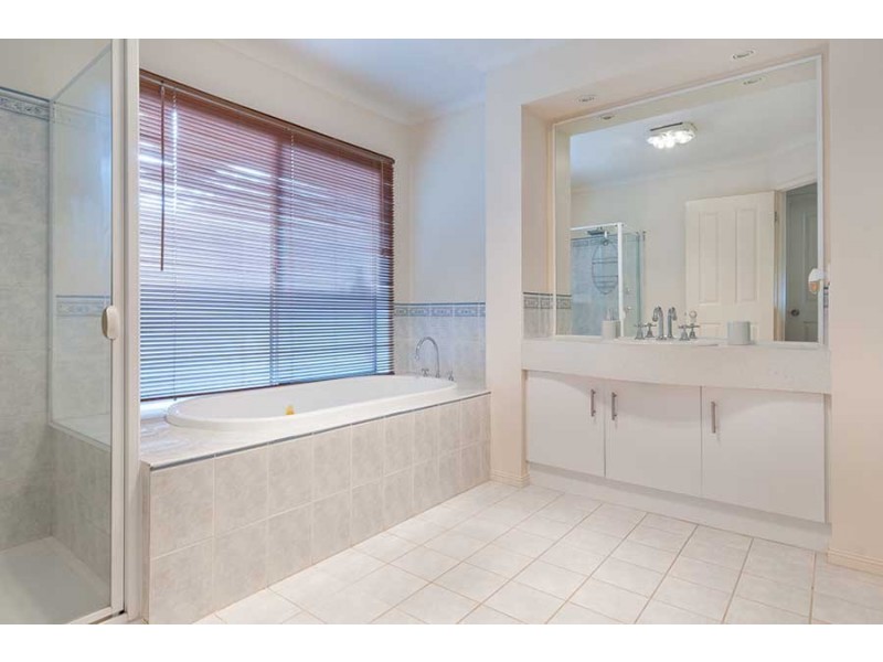 31 Jacaranda Place, Craigieburn VIC 3064