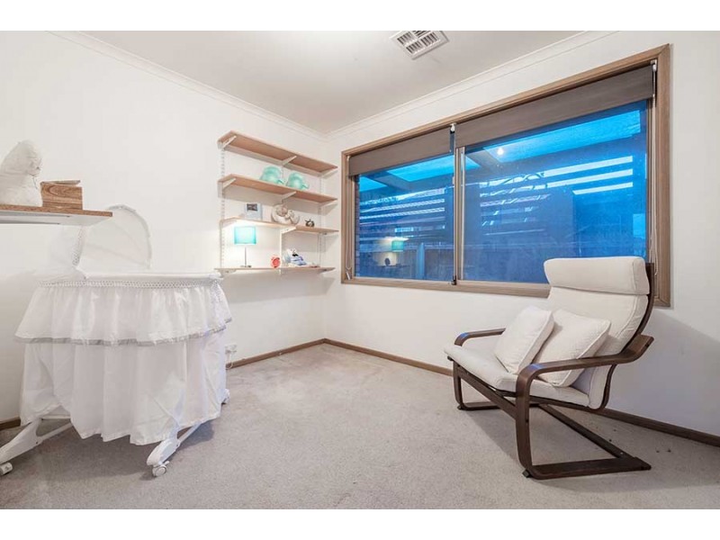 37 Farnborough Avenue, Craigieburn VIC 3064