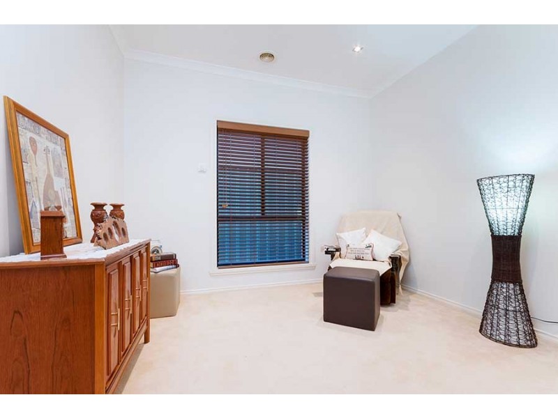 11 Beckett Way, Craigieburn VIC 3064