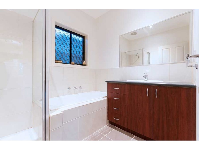 11 Beckett Way, Craigieburn VIC 3064