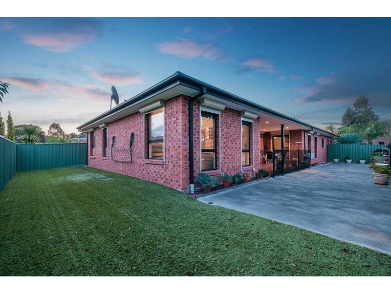 11 Beckett Way, Craigieburn VIC 3064