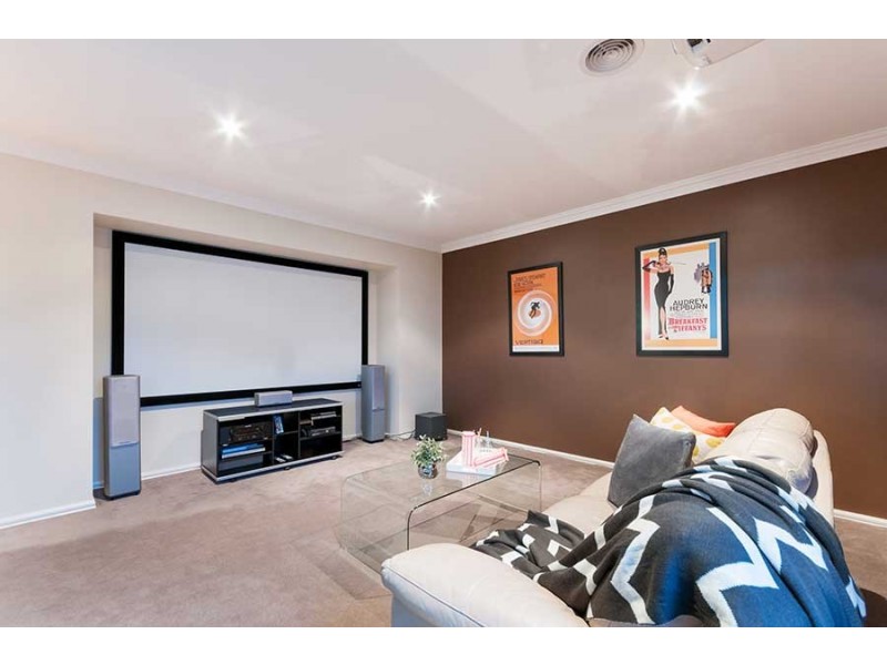 3 Ravenwoods Way, Craigieburn VIC 3064