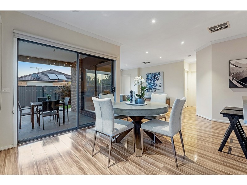 2 Powell Street, Craigieburn VIC 3064