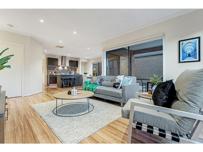 2 Powell Street, Craigieburn VIC 3064