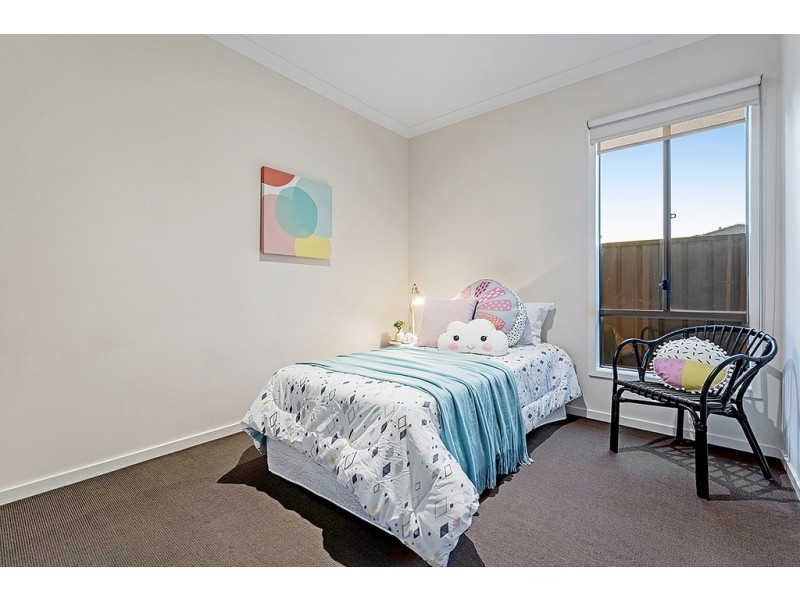 2 Powell Street, Craigieburn VIC 3064