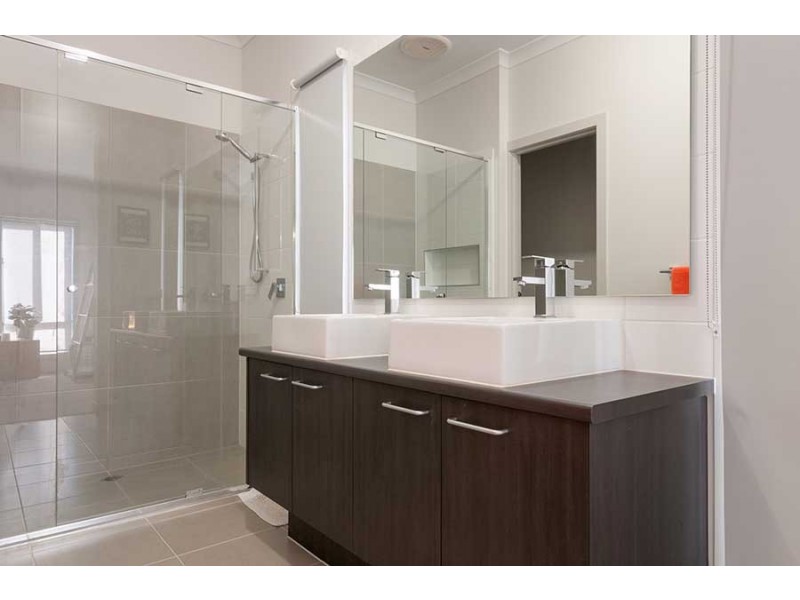 20 Water Fern Grove, Greenvale VIC 3059