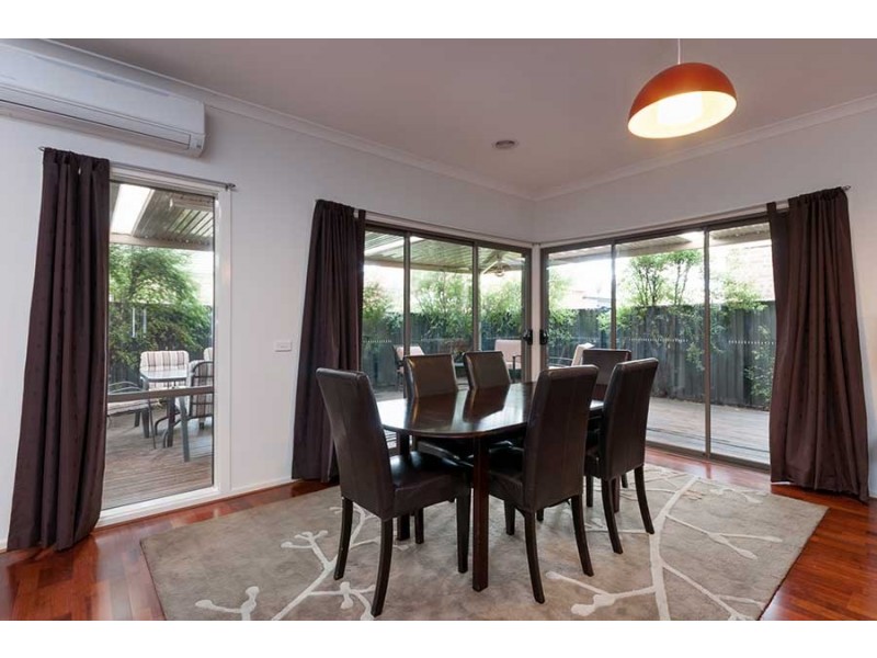 32 Ebony Circuit, Craigieburn VIC 3064