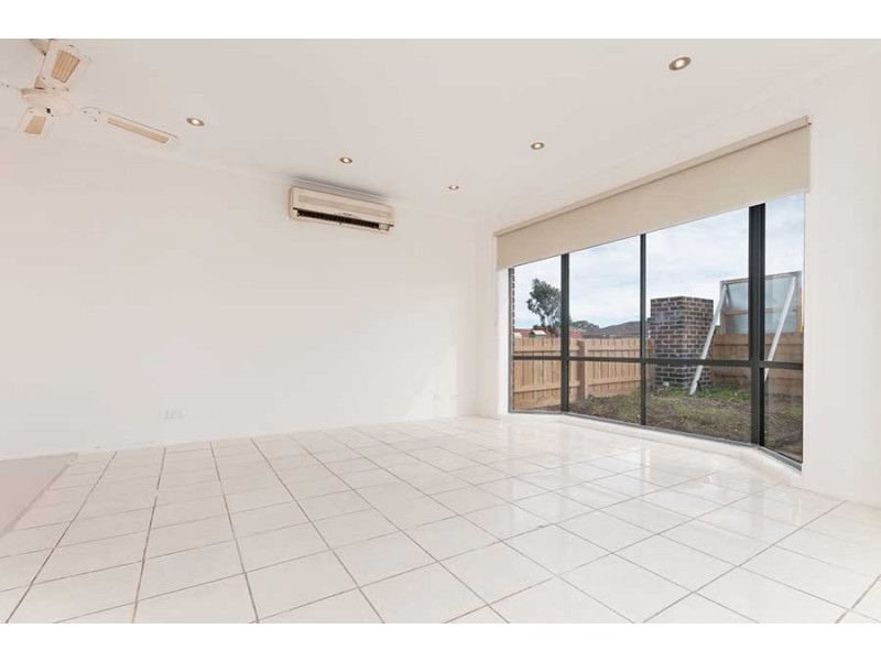 143 Bridgewater Road, Craigieburn VIC 3064