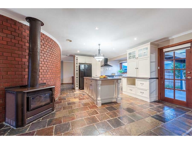 9 Heversham Grove, Greenvale VIC 3059