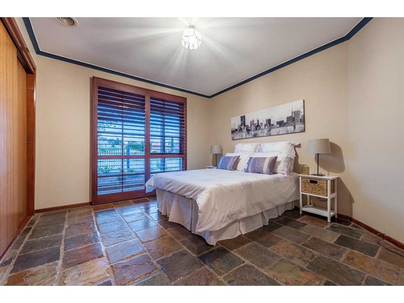 9 Heversham Grove, Greenvale VIC 3059