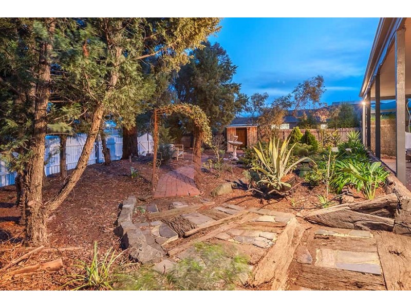 9 Heversham Grove, Greenvale VIC 3059