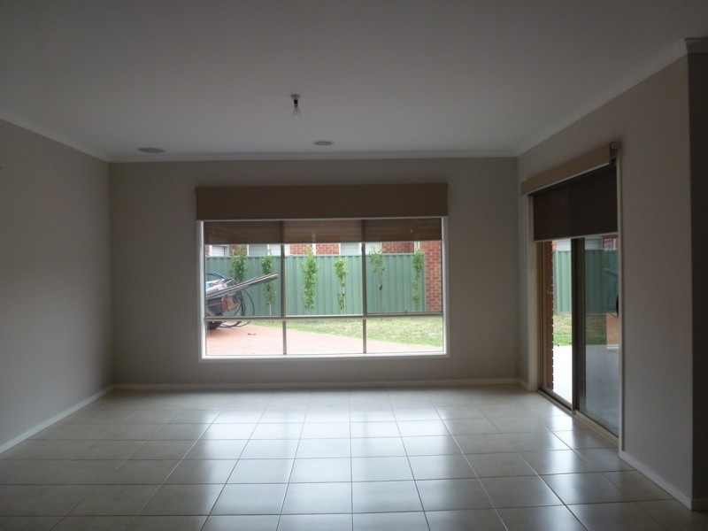 11 Kooyong Way, Craigieburn VIC 3064