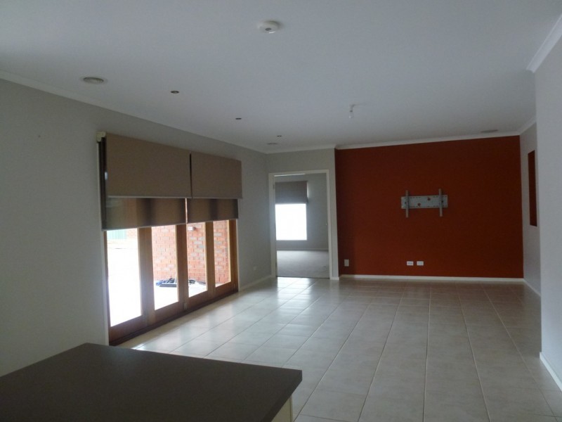 11 Kooyong Way, Craigieburn VIC 3064