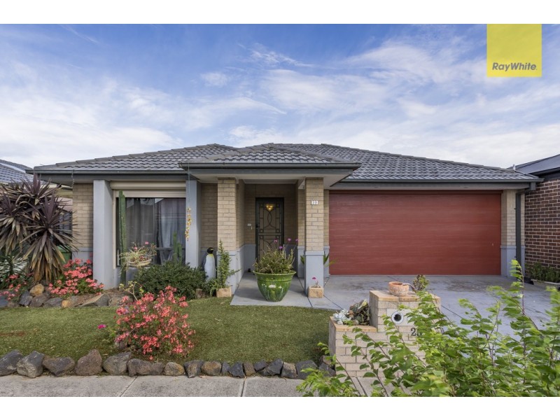 25 Dempster Drive, Craigieburn VIC 3064