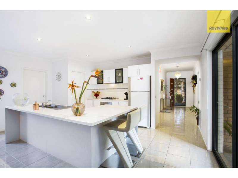 25 Dempster Drive, Craigieburn VIC 3064