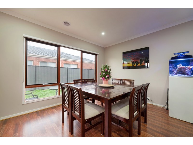 16 Falkland Road, Craigieburn VIC 3064