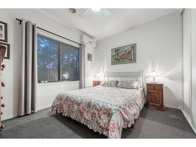 104 Royal Terrace, Craigieburn VIC 3064