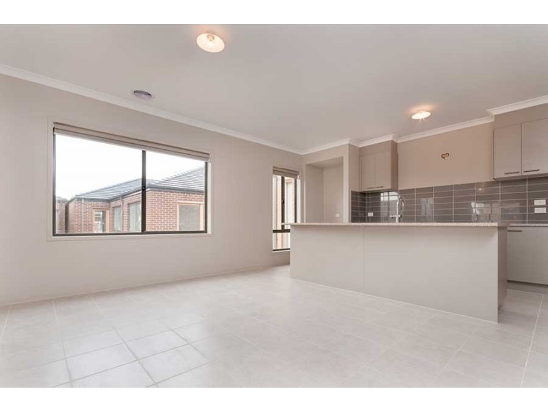 43 Travers Street, Craigieburn VIC 3064