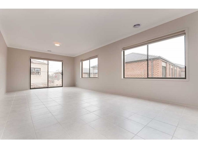 43 Travers Street, Craigieburn VIC 3064