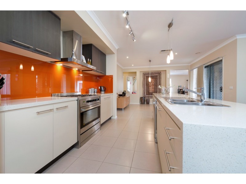 35 Candlebark Drive, Greenvale VIC 3059