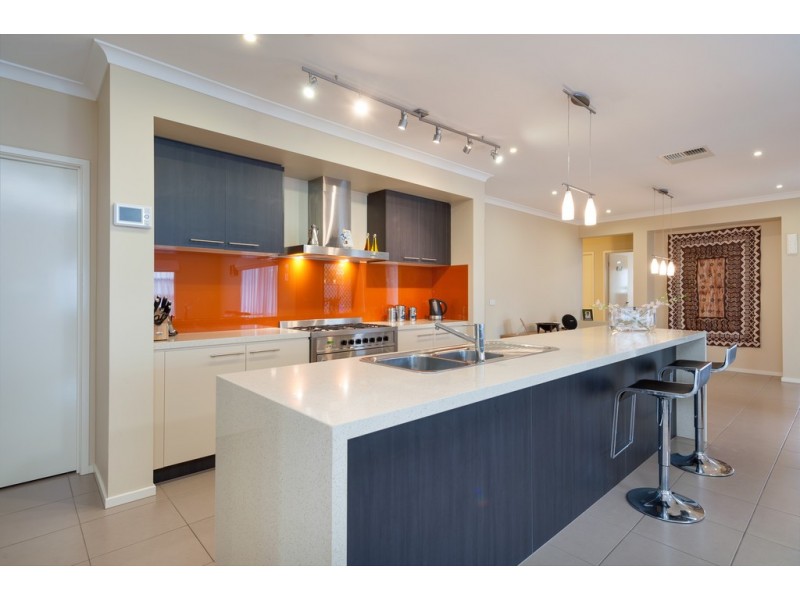 35 Candlebark Drive, Greenvale VIC 3059