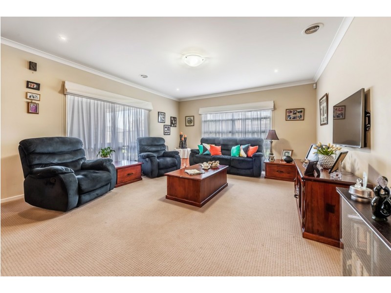 35 Candlebark Drive, Greenvale VIC 3059