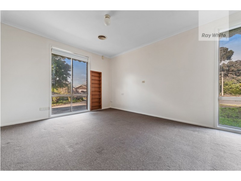 54 Gillingham Crescent, Craigieburn VIC 3064