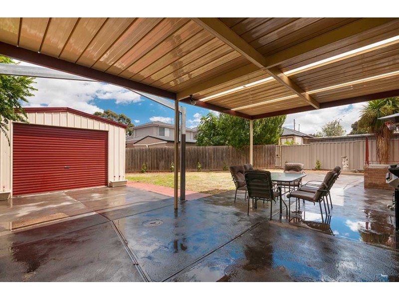 6 Second Avenue, Craigieburn VIC 3064