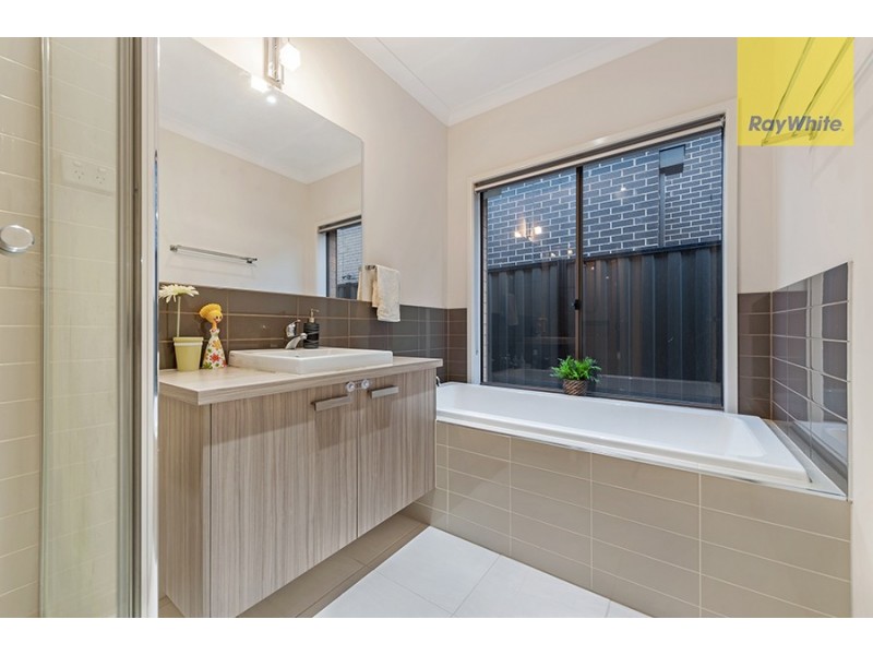 43 Riverway View, Craigieburn VIC 3064