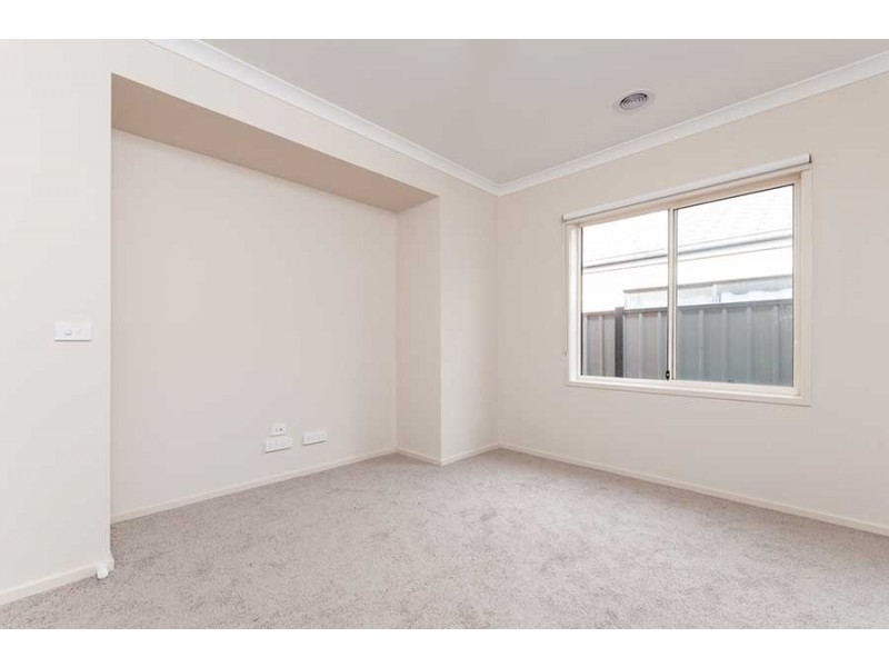 34 Groveton Street, Craigieburn VIC 3064