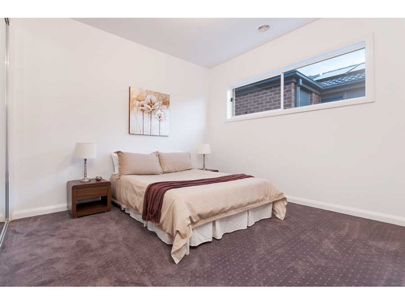4 Cardigan Street, Craigieburn VIC 3064