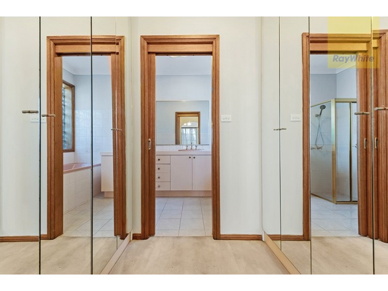 9 Moffat Court, Greenvale VIC 3059