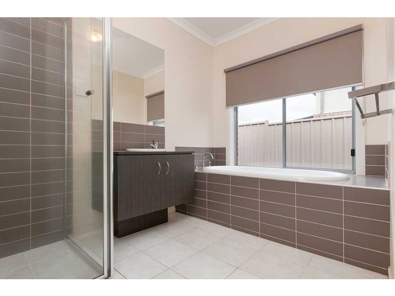 71 Balyang Way, Craigieburn VIC 3064
