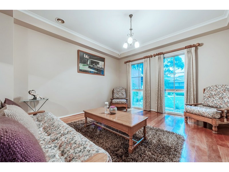 4 Porter Avenue, Roxburgh Park VIC 3064