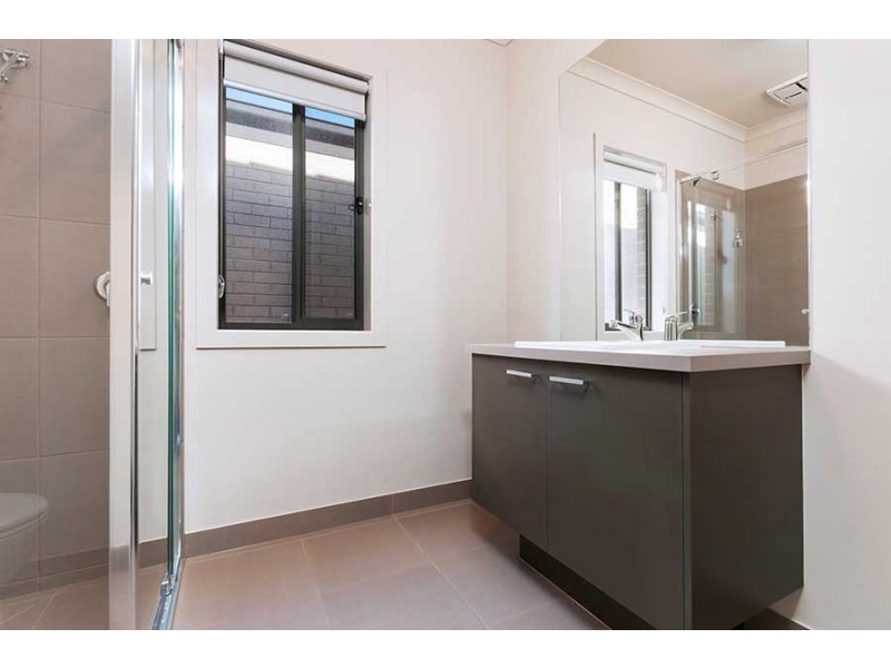 22 Primavera Way, Mickleham VIC 3064