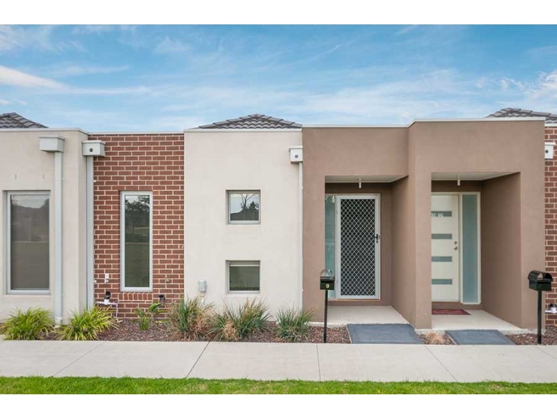 5 Hadley Lane, Craigieburn VIC 3064