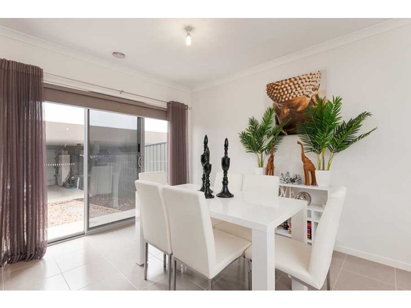 5 Hadley Lane, Craigieburn VIC 3064