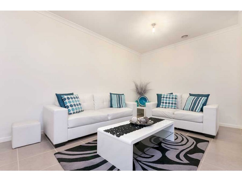 5 Hadley Lane, Craigieburn VIC 3064