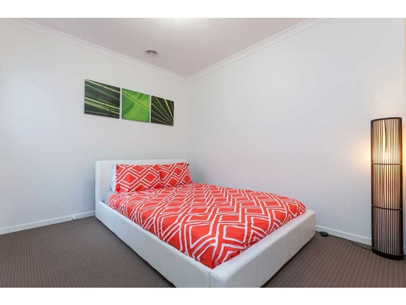 5 Hadley Lane, Craigieburn VIC 3064