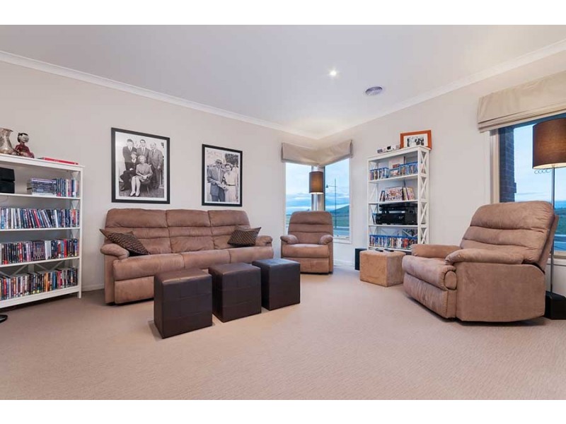 33 Ambrosia Way, Beveridge VIC 3753