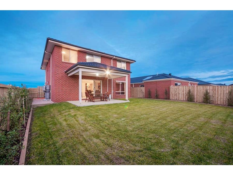 33 Ambrosia Way, Beveridge VIC 3753